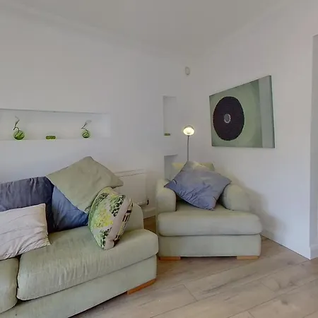 Holiday Village Superb Three Bedroom Holiday home