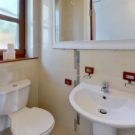 Holiday Village Superb Three Bedroom Holiday home Killala